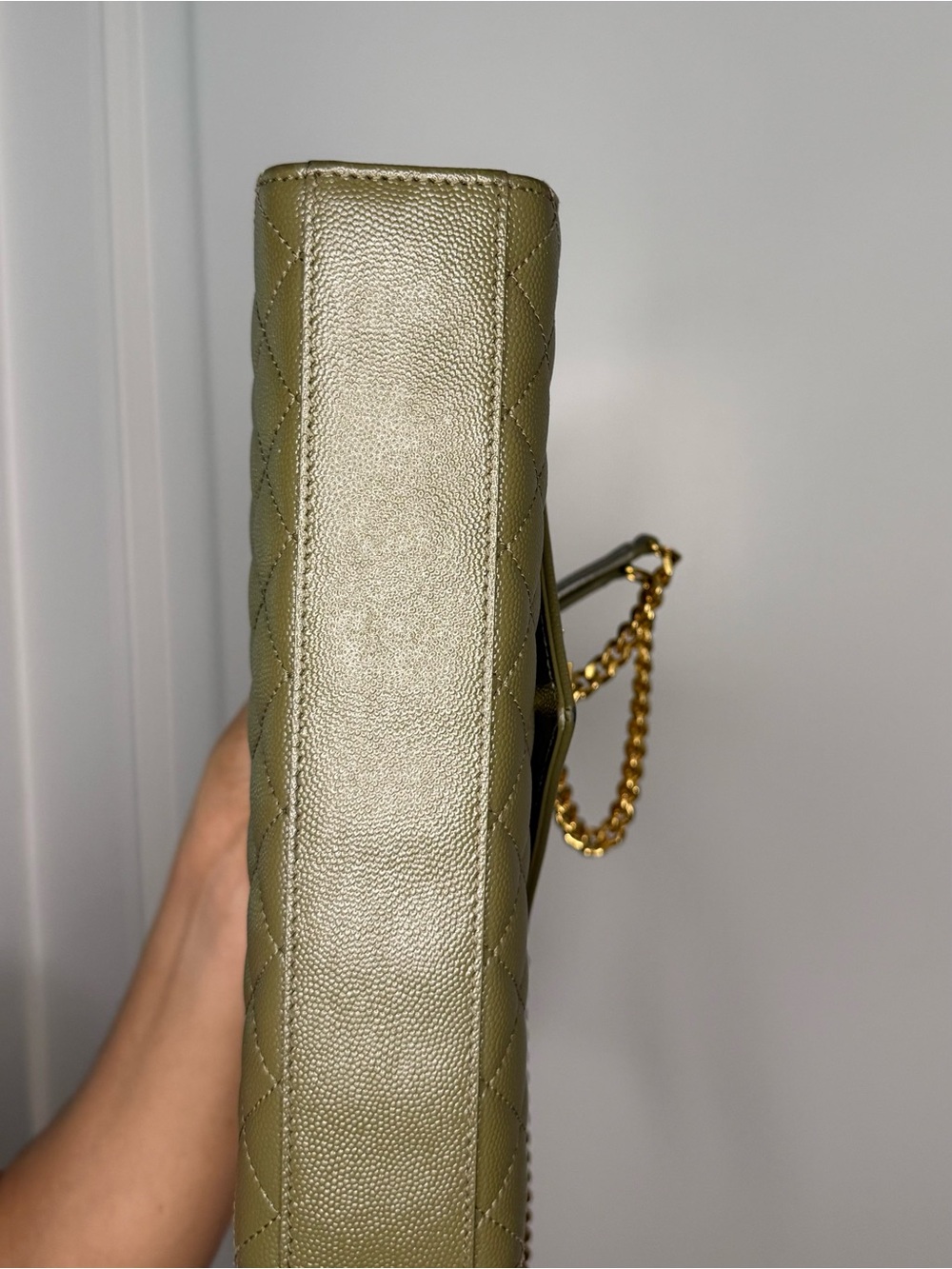 Saint Laurent Medium Envelope Shoulder Bag - Picture 3 of 10